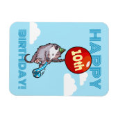 ハッピーバースデー!エイジオポッサムと赤のバルーンを追加する マグネット (横)