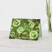 ハッピーバースデー! -ピースサインか迷彩柄のデザインカード カード (裏面)