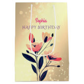 ハッピーバースデー、名前、花オン金ゴールド ミディアムペーパーバッグ (裏面)