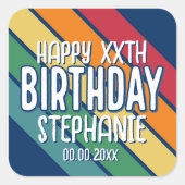 ハッピーバースデー – 年と名前を付きで追加ストライプ スクエアシール (正面)