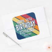 ハッピーバースデー – 年と名前を付きで追加ストライプ スクエアシール (封筒)