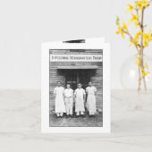 ハッピーバースデー、我々がどれほど興奮しているか見ることができる カード (黄色い花)