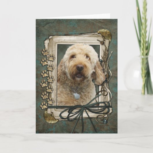 ハッピーバースデー-石造りの足- GoldenDoodle カード (正面)