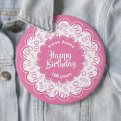 ハッピーバースデー、100番目のピンク/白の数字パターン 缶バッジ (インサイチュ)