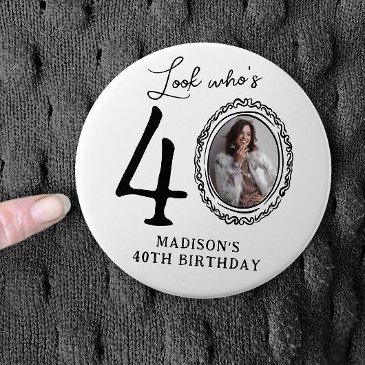 ハッピーバースデー!40代のはじまりだね Photo 40th Birthday 缶バッジ
