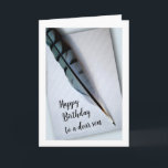 ハッピーバースデーfor Son Blue Jay Feather カード<br><div class="desc">この独身の誕生日のグリーティングカードのカバーにメッセージ"男の子に親愛ハッピーバースデー飾"とノート紙の青いジェイの羽。アート、イメージ、詩の著作権© Shoaff Ballanger Studios.</div>