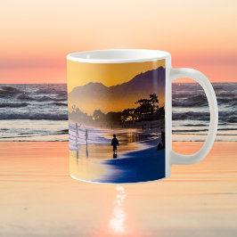 ハッピービーチダンサーアットサンセット コーヒーマグカップ
