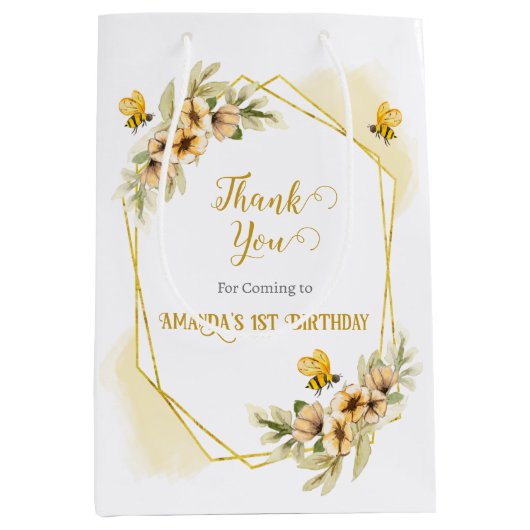 ハッピービーデー水彩誕生日パーティーギフトと ミディアムペーパーバッグ (正面)