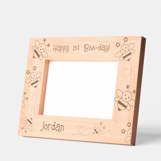 ハッピーファーストビーデー!ビーをテーマパーソナライズされたにした レーザー彫刻フレーム (左)