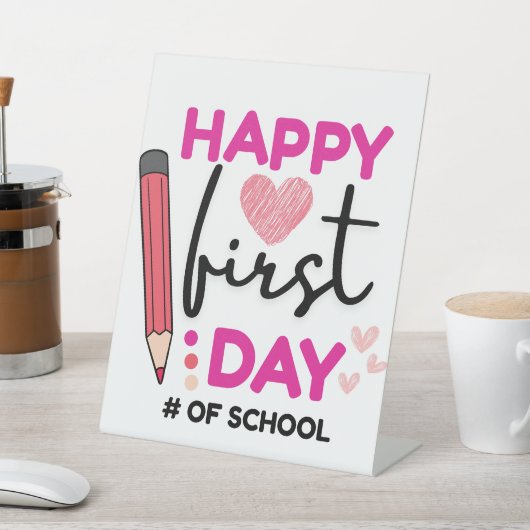 ハッピーファースト・デイ・オブ・スクール、かわいいハート 台座サイン (インサイチュ)