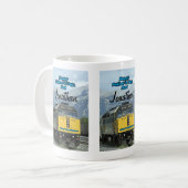 ハッピーファーズデイイエローレイルトレインエンジン コーヒーマグカップ (正面左)