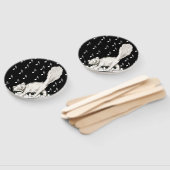 ハッピーフワフワ白猫オンピアノ鍵音符 ハンドファン (組立なし)