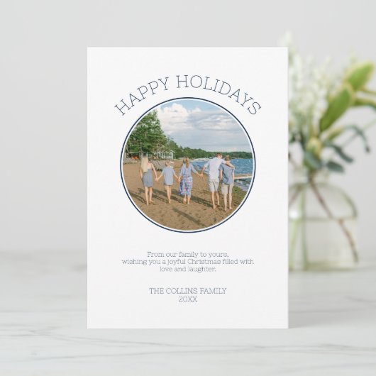 ハッピーホリデーズファミリーフォトブルーモダンクリスマス シーズンカード (スタンド正面)