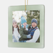 ハッピーホリデーズフォトグリーンスクリプトシンプル セラミックオーナメント (左)