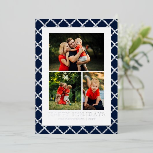 ハッピーホリデーズフォトコラージュブルーチェッククリスマス 箔シーズンカード (立ち正面)