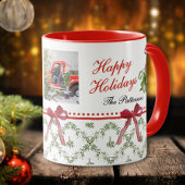 ハッピーホリデーズミスタントーレッドボウファミリーフォト マグカップ