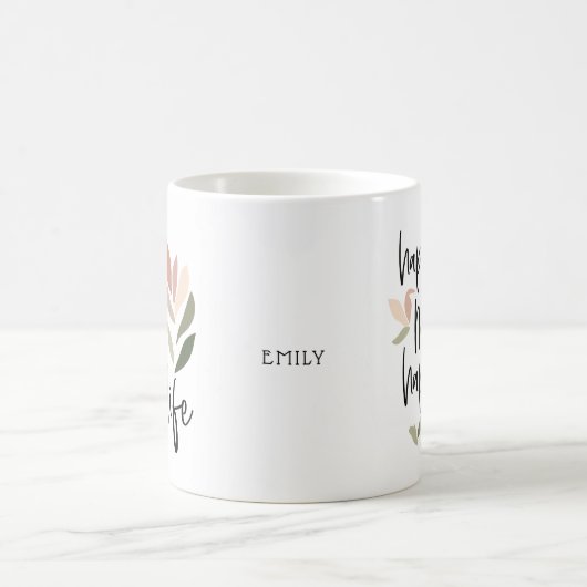 ハッピーマインドハッピーライフ前向き引用文名 コーヒーマグカップ (中央)