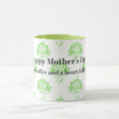 ハッピーマザーズデイグリーンヴィンテージフローラルパターン マグカップ (中央)