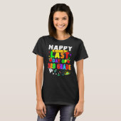 ハッピーラストデイ・オブ3年生先生学生数 Tシャツ (正面フル)