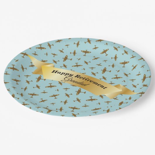 ハッピーリタイアグランドド軍隊飛行機プリント ペーパープレート (アングル)