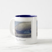 ハッピーリタイア魚釣りボートビーチ ツートーンマグカップ (正面左)