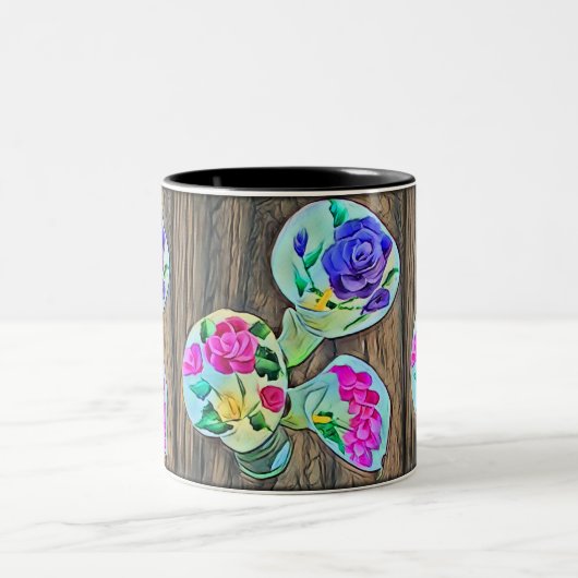 ハッピーリリス ツートーンマグカップ (中央)