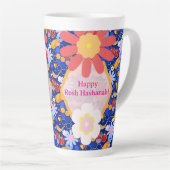 ハッピーロシュハシャナユダヤ正月の花柄 カフェラテマグ (右アングル)