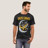 ハッピー宇宙 – グスタボ名 Tシャツ (正面フル)