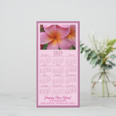 ハッピー新年ピンクプルメリア花2025カレンダー シーズンカード (スタンド正面)