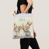 ハッピー春!男の子と女の子バニーウサギと花 トートバッグ (クローズアップ)