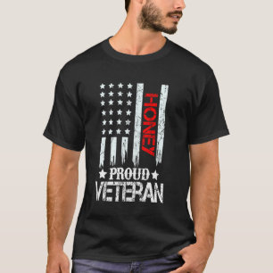ハッピー誇りを持った7月4日アメリカ国旗のハニー4日 Tシャツ