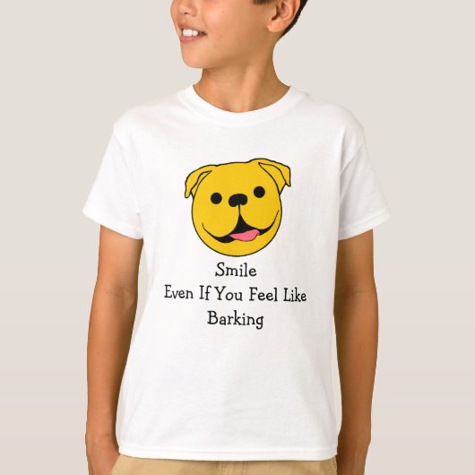 ハッピー顔ドッグ Tシャツ (正面)