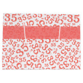 ハッピー35誕生日ナンバーパターンサンゴ/白 ラージペーパーバッグ (裏面)