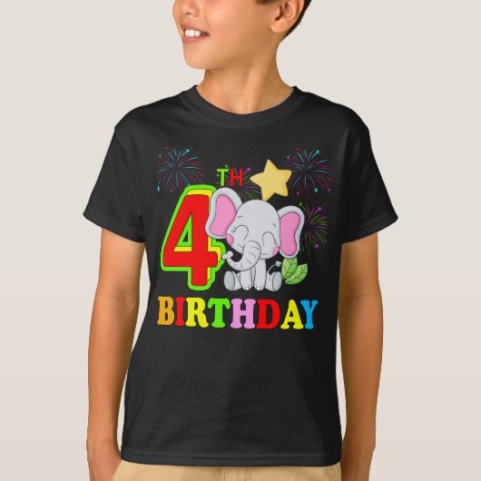 ハッピー4th誕生日ボーイベビーゾウ子供 – Four Tシャツ (正面)