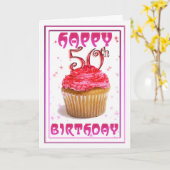 ハッピー50誕生日スイートカップケーキ カード (黄色い花)