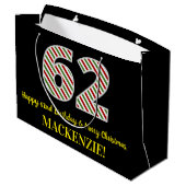 ハッピー62誕生日&メリークリスマス、名前をカスタムする ラージペーパーバッグ (裏面アングル)