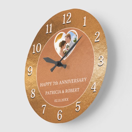 ハッピー7周年記念結婚ハート写真銅 ラージ壁時計 (傾斜)