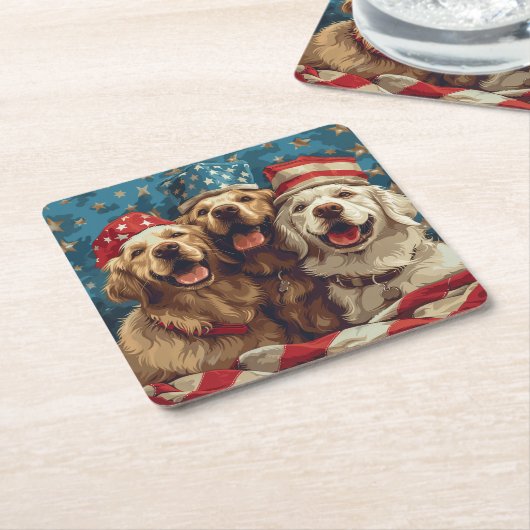 ハッピー7月4日ゴールデンレトリエバードッグス スクエアペーパーコースター (アングル)