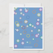 ハッピー バブル！ カラフルな数字の誕生日パーティー 招待状 (裏面)