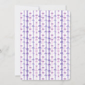 ハッピー バースデー わたしは 1 歳！水彩 紫のリボン 招待状 (裏面)