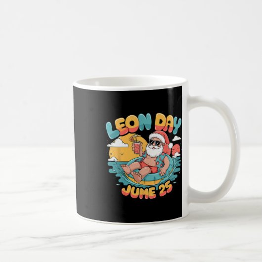 ハッピー・レオン・デイ サンタ サマー クリスマスまであと6ヶ月 コーヒーマグカップ (右)