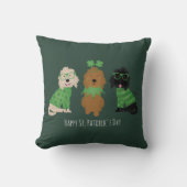 ハッピーSt patricks dayゴールデンドールドードルドッグス クッション (正面)