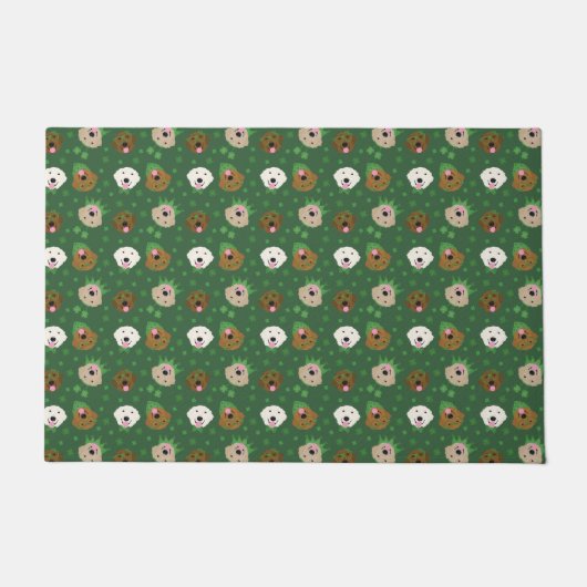 ハッピーSt patricks dayゴールデンレトリエバードッグス ドアマット (正面)