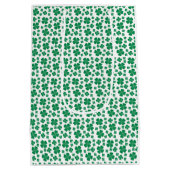 ハッピーSt patricks dayドッグフォーリーフクローバーグリーン ミディアムペーパーバッグ (裏面)