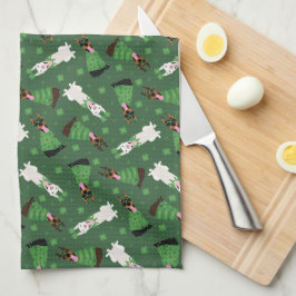 ハッピーSt patricks dayドベルマンドッグス キッチンタオル
