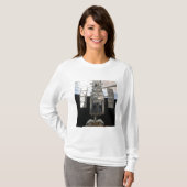 ハッブル宇宙望遠鏡が解放される Tシャツ (正面フル)