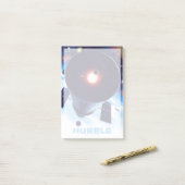 ハッブル宇宙望遠鏡ポスター。 ポストイット (デスク上)