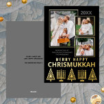 ハッメリープクリスムカシック3枚フォト金ゴールド 箔シーズンカード<br><div class="desc">写真パーソナライズされたのグリーティングカー実在ドに金ゴールド箔が印刷され、あなたの休日の郵送に豪華なtouchを追加。簡単にはカスタマイズ、黒い背景に薄い金ゴールドと少し重なって表示されるあなたの3つの写真を追加するだけ無地の。上の年を編集し、あなたの名前と大きな写真の下の短い挨拶、両方の中グレーで、フロントのパーソナライズを完了する。下メリーのクリスマスの木とハヌカのメノラの列と同様にシンプル、下の金ゴールドホイルにモダンフォントのHAPPY CHRISTUKAHが印刷されお洒落ている。各カスタムの休日のグリーティングカードはミディアムグレーに戻り無地の、友人や家族に対して休暇メッセージをパーソナライズする部屋がある。ハッピークリスムカエレガントーのフラットカードはブラックと金ゴールドフォイルでメリーは、標準的な休日のグリーティングオプションに代わるおもしろいであり、確実にスマイルをもたらしてくれる。</div>