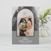 ハッ結婚ピーシンプルグレイ 招待状 (スタンド正面)