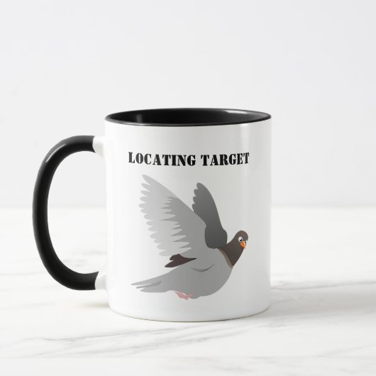 ハトおもしろいン漫画 – "Locating Target" Bird Humo マグカップ (左)